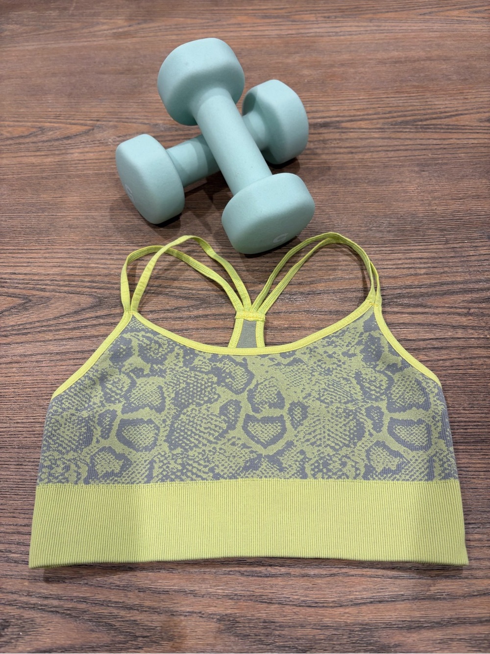 Bombshell Sportswear Snake-Print Seamless Sports Bra with Strappy Back